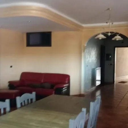 Hotel Food Service *